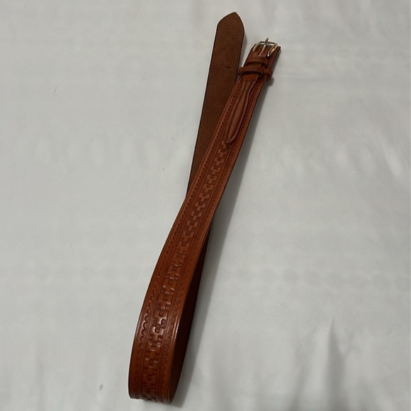 Tooled Leather Frontier Belt with Double Closure - Picture 9 of 10